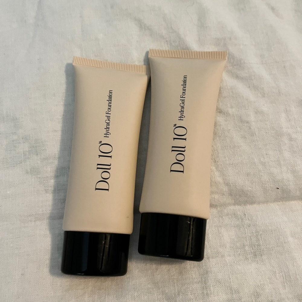 Doll 10 HydraGel Foundation deep